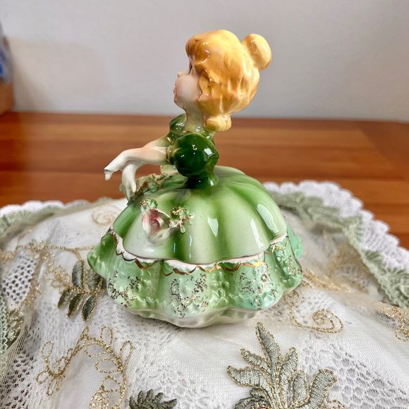 Vintage HP Japan Ceramic Figurine 3419, Vintage Figurines, Vintage Trinket Box, - Picture 7 of 9